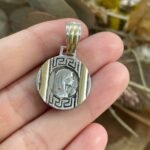 Medalla Virgen Niña IV